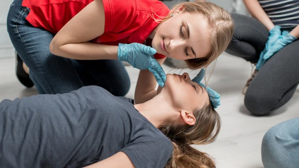 Emily Mottershead – Emergency Life Support | First Aid Training (Download)